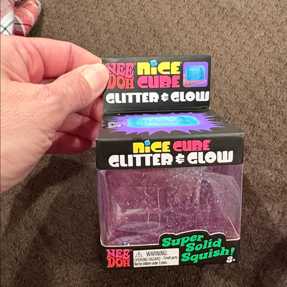 NeeDoh 2 Glow In The Dark Purple Set - Picture 2 of 7